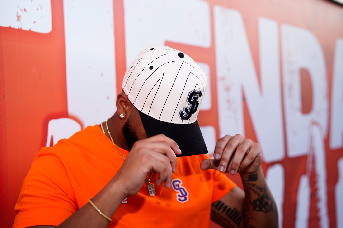 Senadores Pinstripe Hat