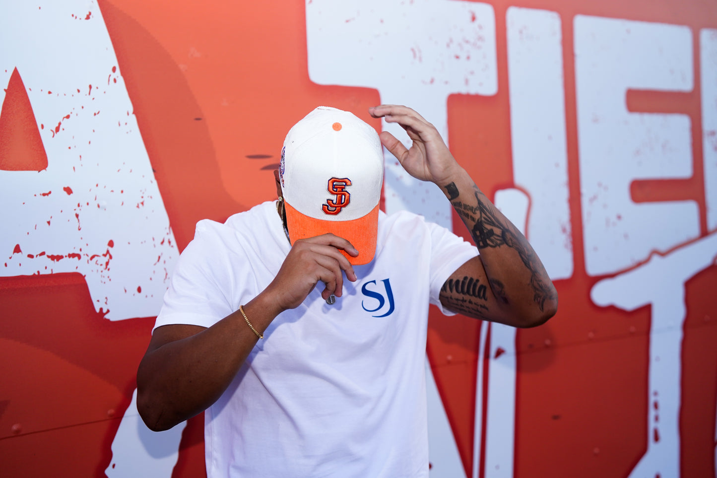 Senadores White / Orange Corduroy Hat